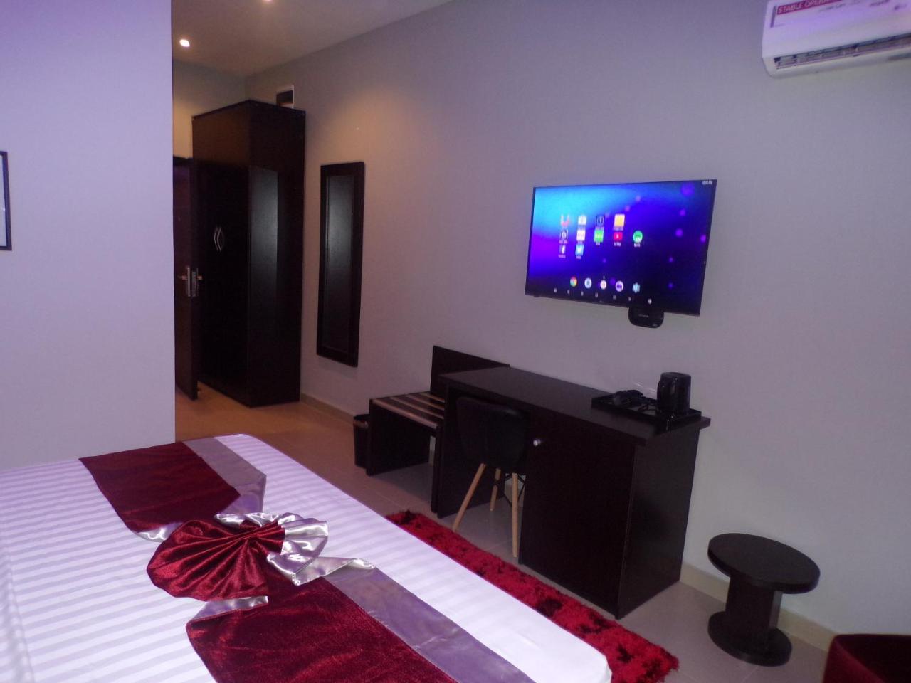 The Mayhill Lekki Exterior foto