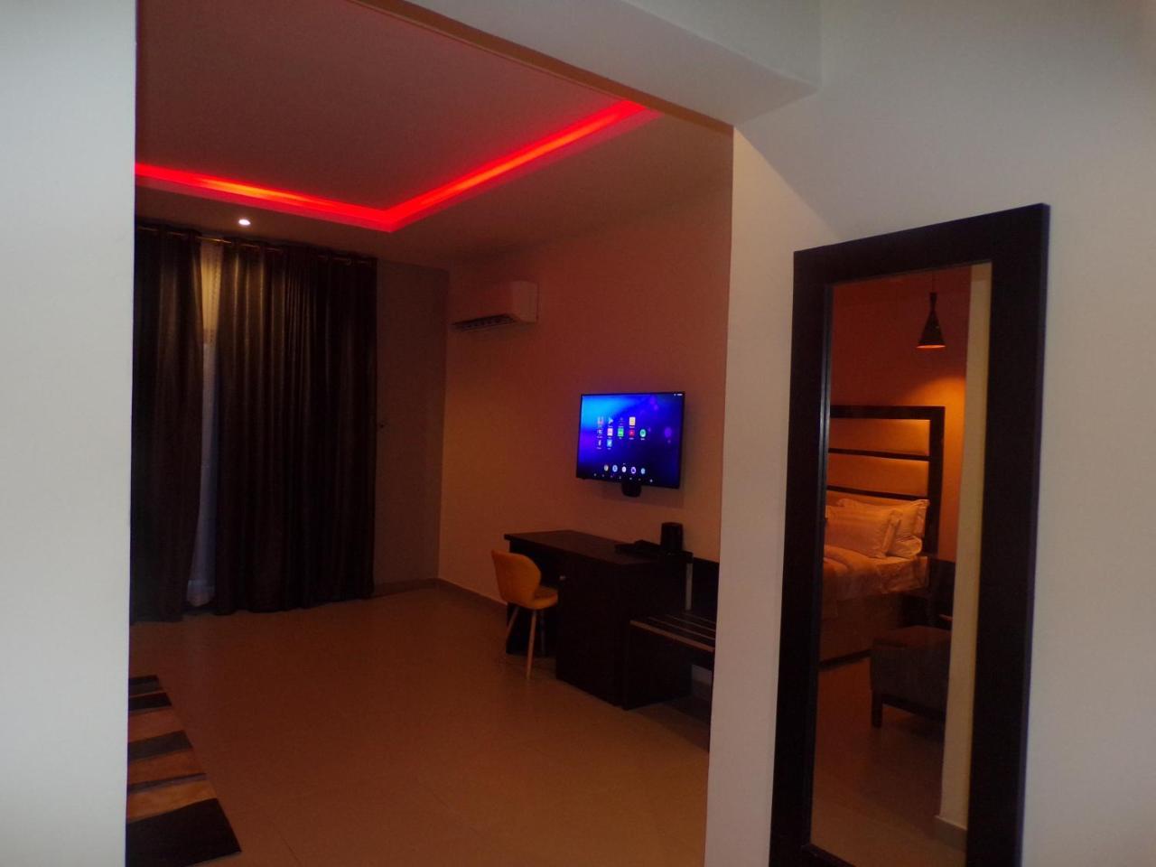 The Mayhill Lekki Exterior foto